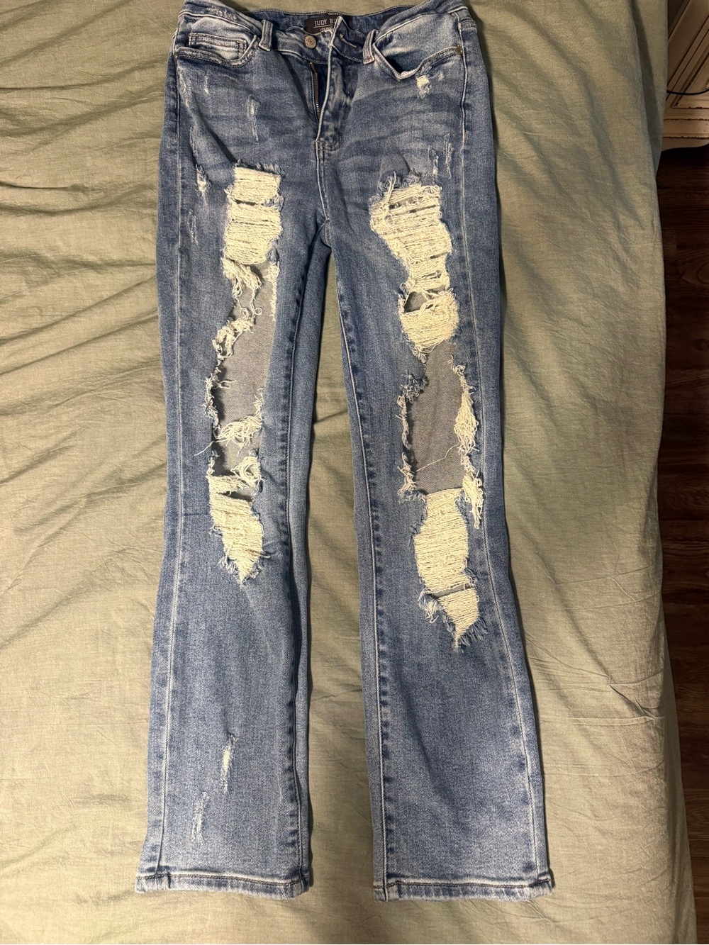 Judy Blue Light Blue Distressed Straight Leg Jeans